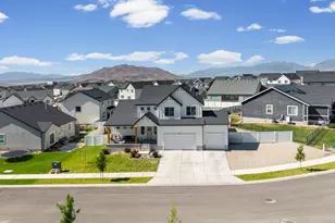 372 W Westwood Wy, Santaquin, UT 84655 - Photo 2