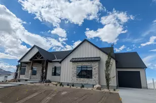 513 E Gilmour St, Grantsville, UT 84029 - Photo 4