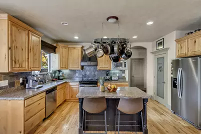 273 E Park View Cir, Bountiful, UT 84010 - Photo 22