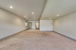 273 E Park View Circle, Bountiful, UT 84010 - Photo 38