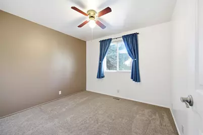 734 E Sandy Dunes Dr, Sandy, UT 84094 - Photo 20