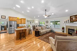 8768 N Durham Ct, Eagle Mountain, UT 84005 - Photo 10