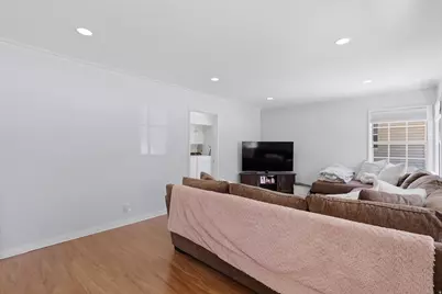 731 N 1050 E, Provo, UT 84606 - Photo 6