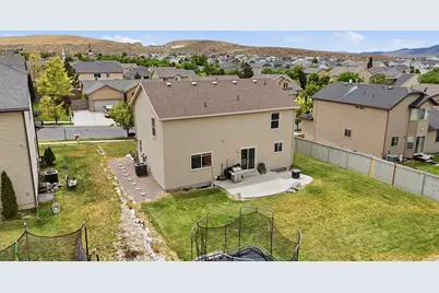 1967 E Sycamore Dr, Eagle Mountain, UT 84005 - Photo 16