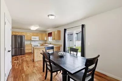 1967 E Sycamore Dr, Eagle Mountain, UT 84005 - Photo 6