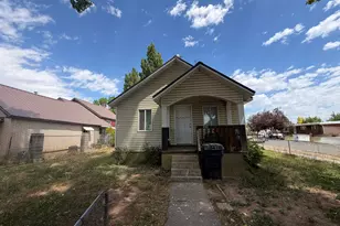 493 E 400 N, Roosevelt, UT 84066 - Photo 2