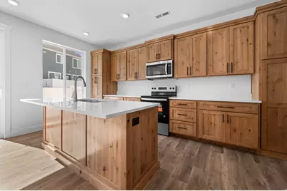 4108 S 2835 W #320, Roy, UT 84067 - Photo 4