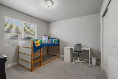 468 E London Way, Clearfield, UT 84015 - Photo 12
