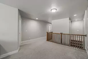 468 E London Wy, Clearfield, UT 84015 - Photo 14