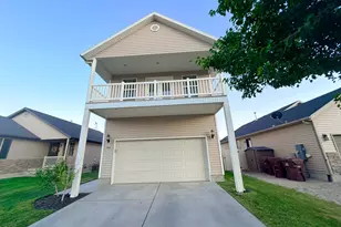 1518 E Shadow Dr, Eagle Mountain, UT 84005 - Photo 2