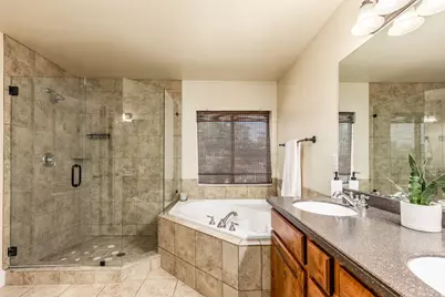 1848 E Rouen Cir, Holladay, UT 84117 - Photo 16