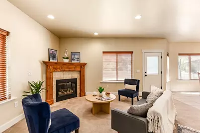 1848 E Rouen Cir, Holladay, UT 84117 - Photo 2