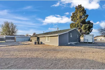 2623 S 2000 W, Syracuse, UT 84075 - Photo 36