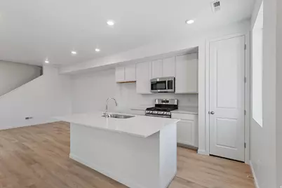 1296 E 1670 N #910, Payson, UT 84651 - Photo 2