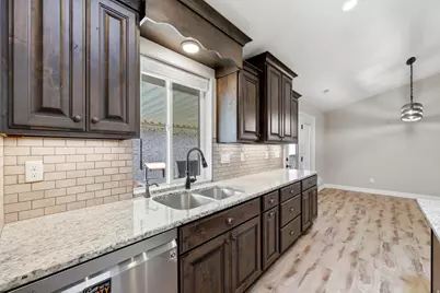 2656 S 2225 W, West Haven, UT 84401 - Photo 8