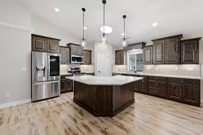 2656 S 2225 W, West Haven, UT 84401 - Photo 6