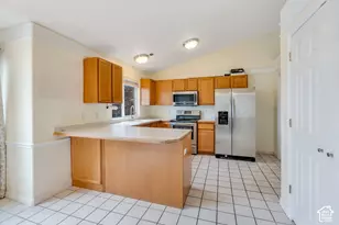 327 W 650 N, Orem, UT 84057 - Photo 8
