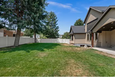 3480 E Macintosh Cir, Cottonwood Heights, UT 84121 - Photo 42