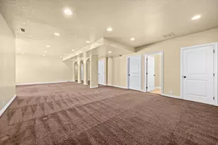 3480 E Macintosh Circle, Cottonwood Heights, UT 84121 - Photo 32