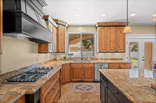 3480 E Macintosh Circle, Cottonwood Heights, UT 84121 - Photo 12