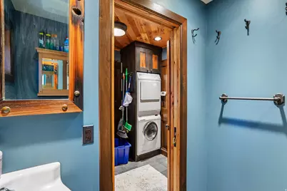 10205 E Moose Loop Rd S, Salt Lake City, UT 84121 - Photo 14