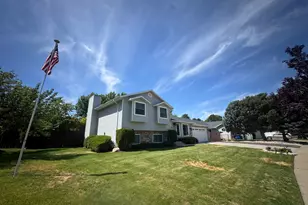 2425 E View Dr, South Weber, UT 84405 - Photo 4