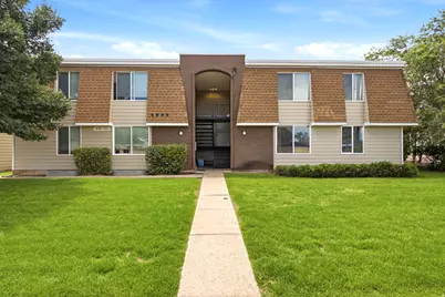 445 W 4900 S #2, Washington Terrace, UT 84405 - Photo 2