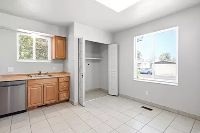 445 W 4900 S #2, Washington Terrace, UT 84405 - Photo 10