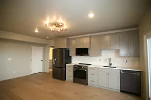 635 E Mountain Rd N, North Ogden, UT 84414 - Photo 20