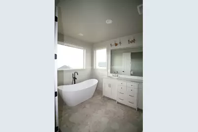 635 E Mountain Rd N, North Ogden, UT 84414 - Photo 32