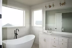635 E Mountain Rd N, North Ogden, UT 84414 - Photo 32