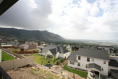 635 E Mountain Rd N, North Ogden, UT 84414 - Photo 2