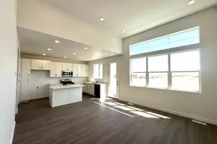 3034 N Summerwood Dr, Eagle Mountain, UT 84005 - Photo 2