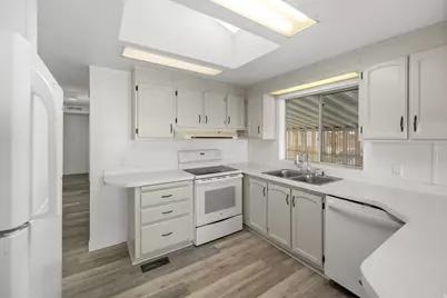 4405 S Vagabond Dr #114, Murray, UT 84107 - Photo 4