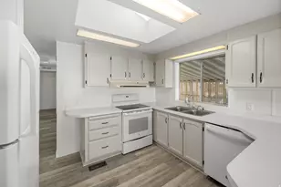 4405 S Vagabond Dr, Murray, UT 84107 - Photo 4