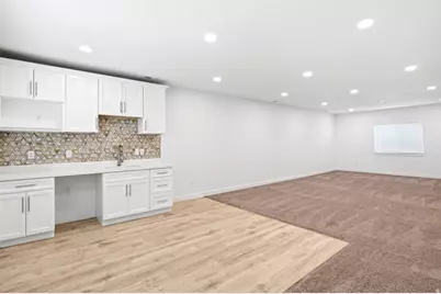 2060 W 900 N, Layton, UT 84041 - Photo 32