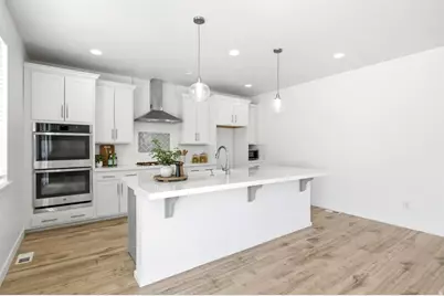 2060 W 900 N, Layton, UT 84041 - Photo 8