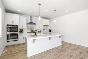 2060 W 900 N, Layton, UT 84041 - Photo 8