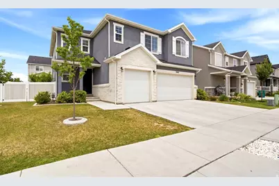 2060 W 900 N, Layton, UT 84041 - Photo 2