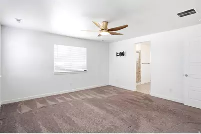 2060 W 900 N, Layton, UT 84041 - Photo 18