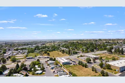 2600 N Hill Field Rd #103A, Layton, UT 84041 - Photo 30