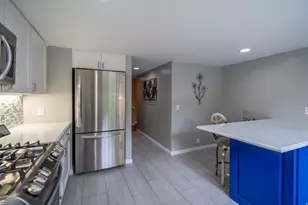6062 S Fontaine Bleu Dr E, Salt Lake City, UT 84121 - Photo 6