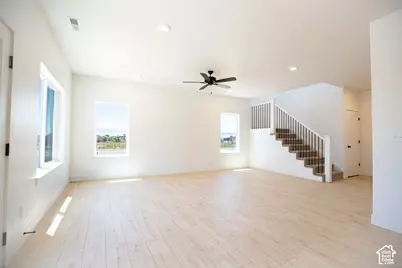 579 W 1775 N, Harrisville, UT 84404 - Photo 4