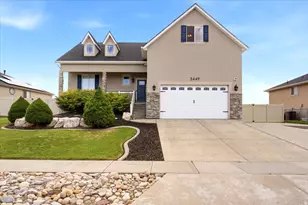 3449 Jupiter Hills Dr, Syracuse, UT 84075 - Photo 2