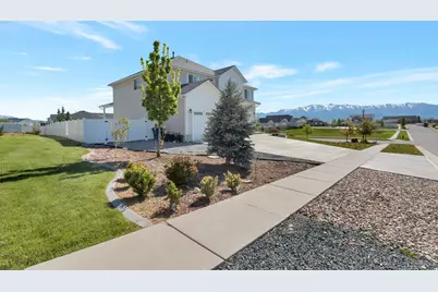 484 E 200 N, Millville, UT 84326 - Photo 4