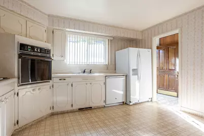 1986 S Wasatch Dr, Salt Lake City, UT 84108 - Photo 4