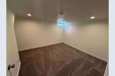 4996 S 4015 W, Taylorsville, UT 84129 - Photo 12