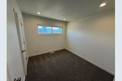 4996 S 4015 W, Taylorsville, UT 84129 - Photo 8