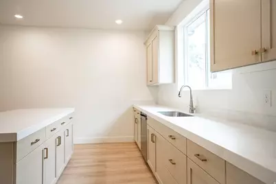 1225 E 1600 S #3, Provo, UT 84606 - Photo 4