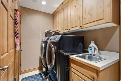 3158 E Old Ridge Cir S, Cottonwood Heights, UT 84121 - Photo 14